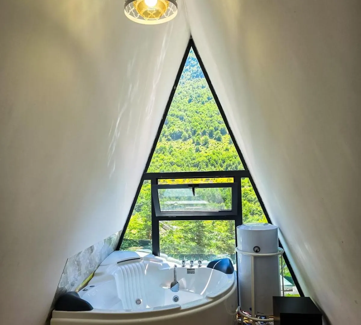 Arditi'S Chalets Boge 0*,